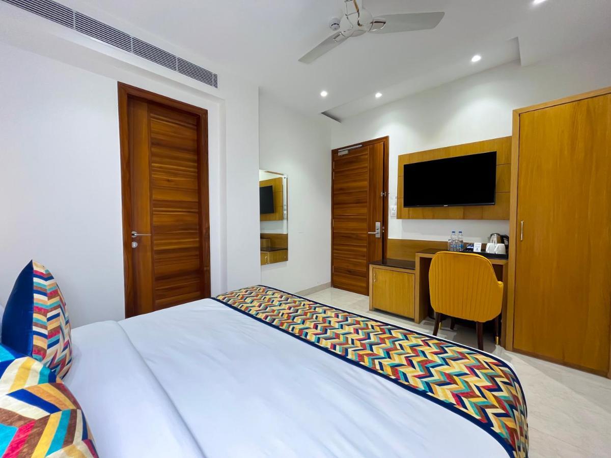 Hotel Classio Royale Amritsar Exterior foto
