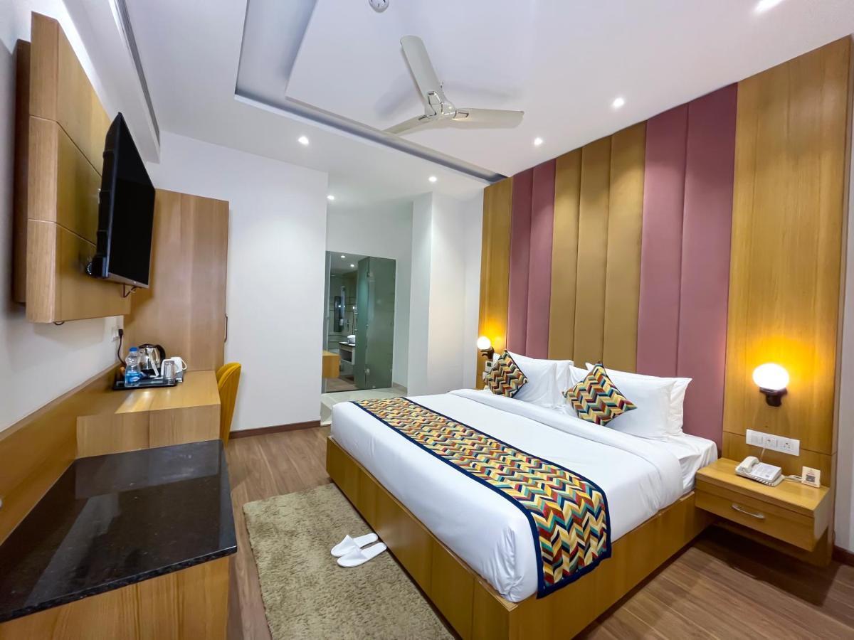 Hotel Classio Royale Amritsar Exterior foto